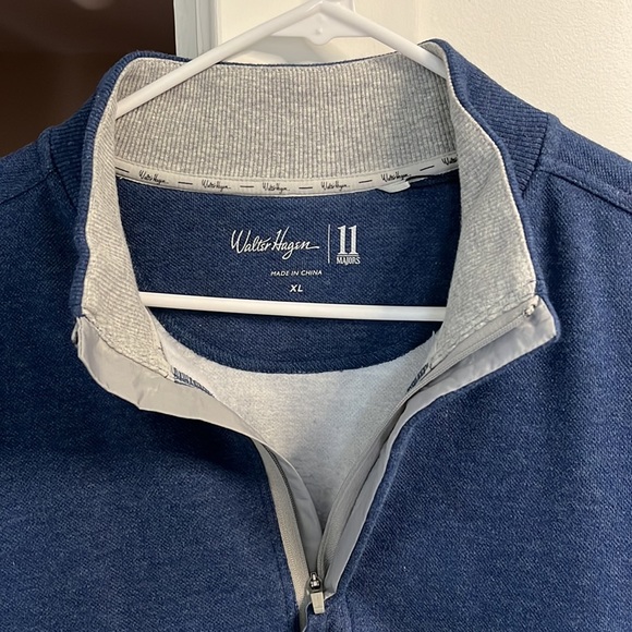 Practically brand new, only wore a few times. 3/4 zip Walter Hagen sweater. - Picture 3 of 3